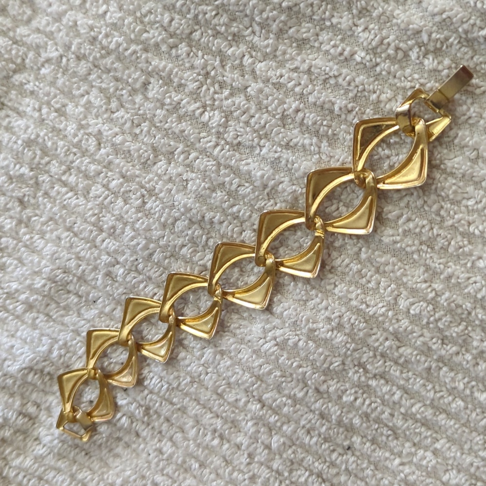~ Bracelet - Picture 6 of 8